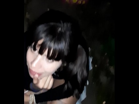 ❤️ 거리에서 사탕과 교환으로 부어오른 페니스 ❤ 항문 비디오 우리 ❌️